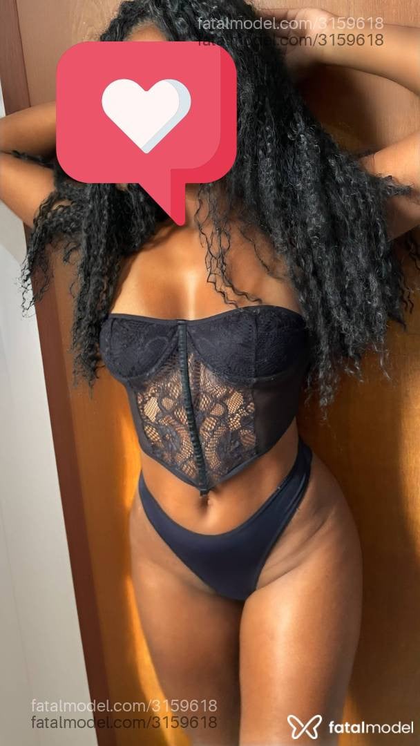 Acompanhante mulher morena (o) de olhos pretos em Guarapuava - Lorena