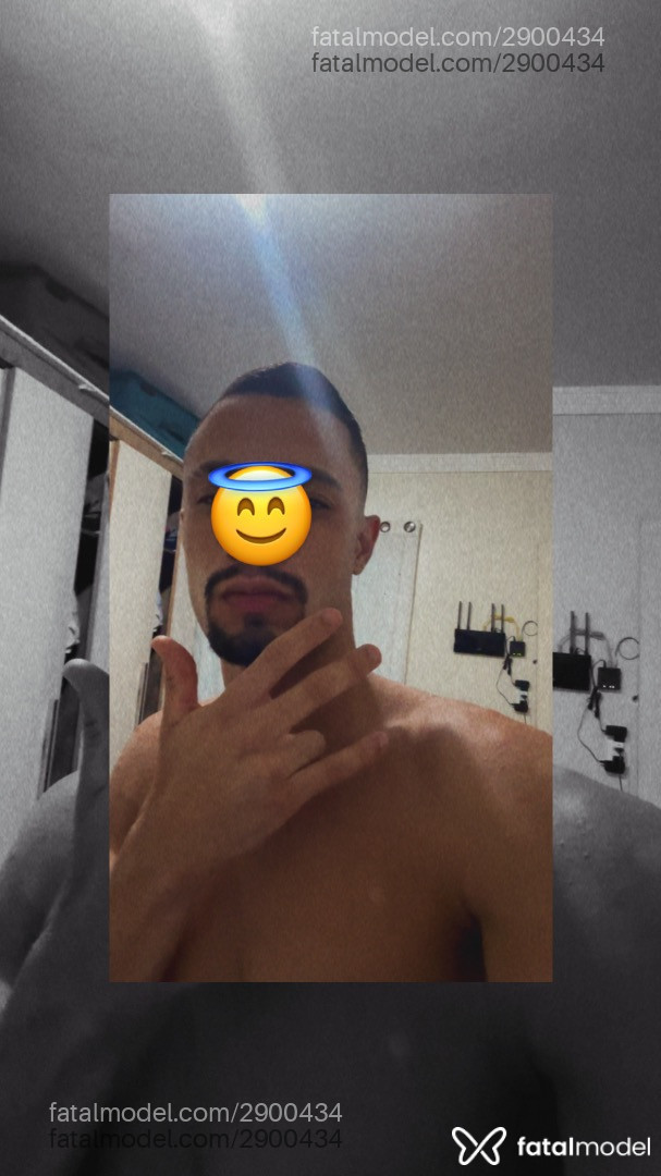 Acompanhante homem morena (o) de olhos castanhos - Tyagollss