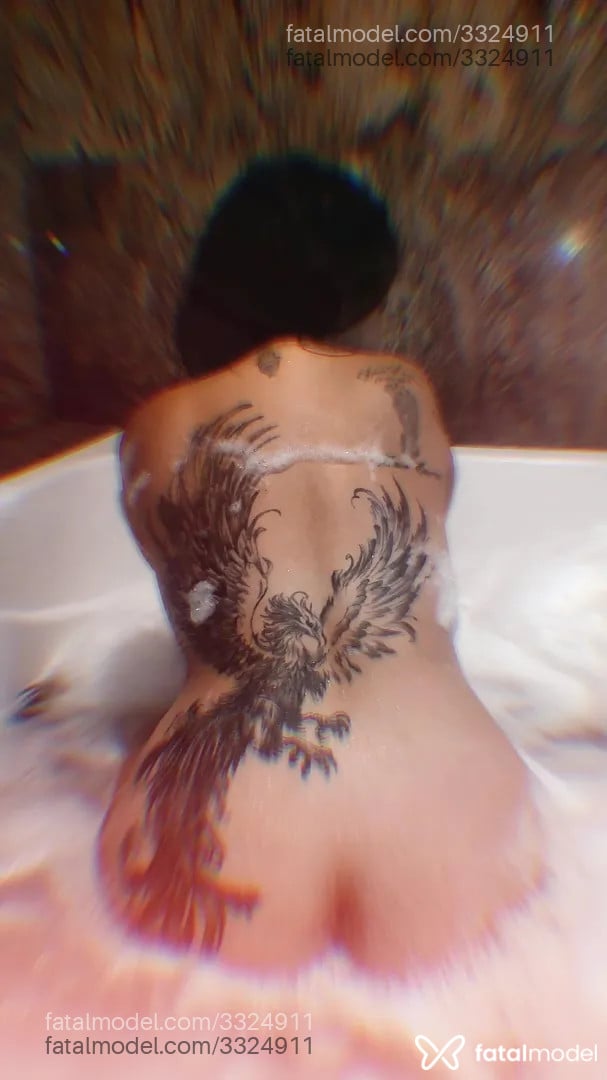 Acompanhante mulher morena (o) de olhos castanhos - Fenix