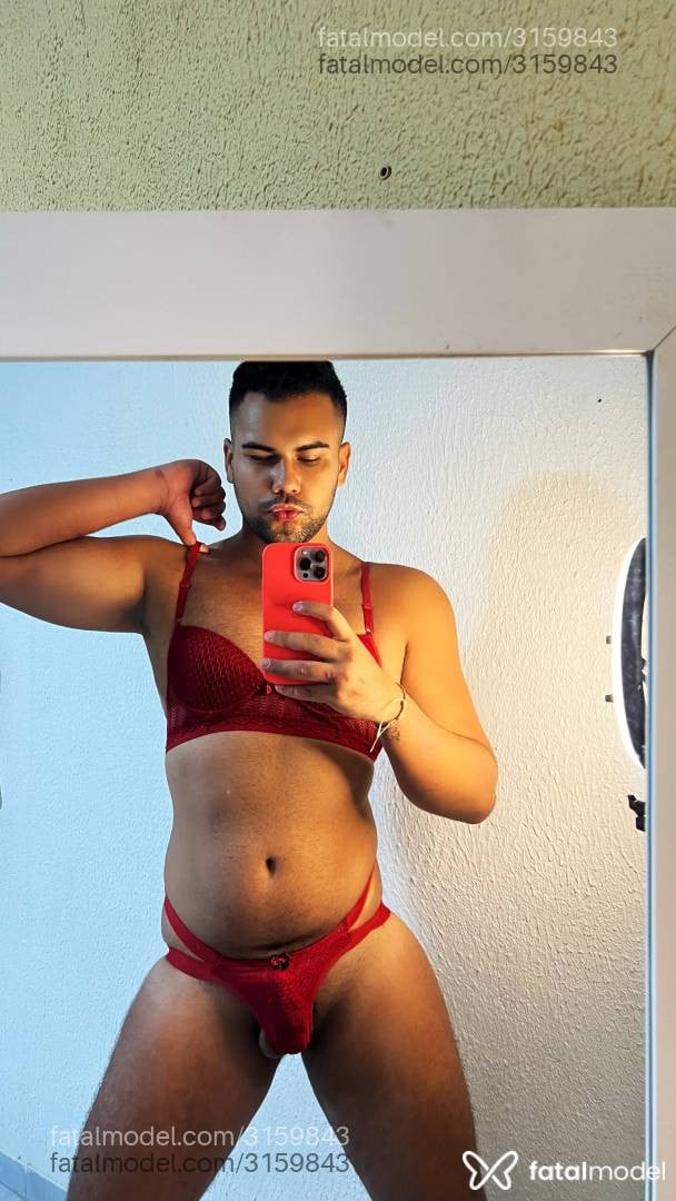 Acompanhante homem morena (o) de olhos verdes em Virtual - Henrique Cardoso