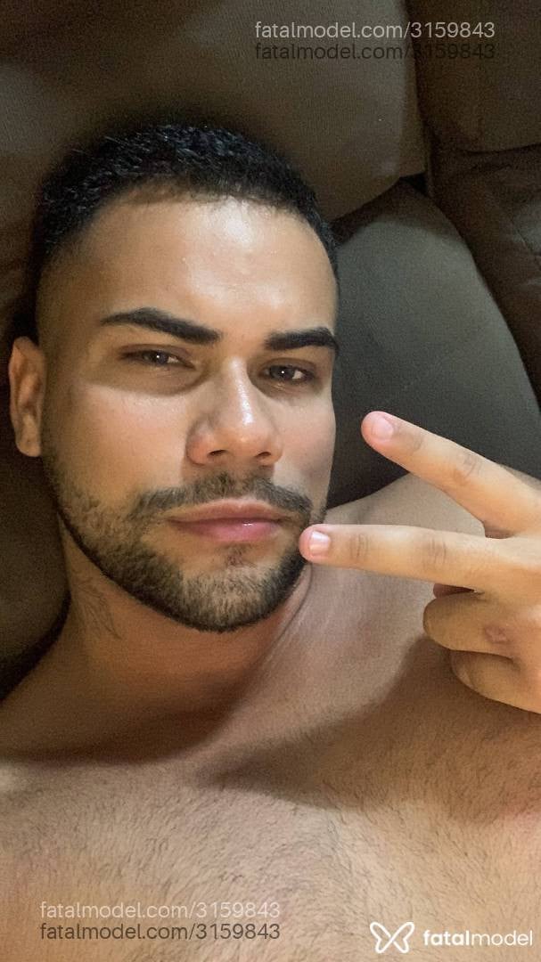 Acompanhante homem morena (o) de olhos verdes em Virtual - Henrique Cardoso