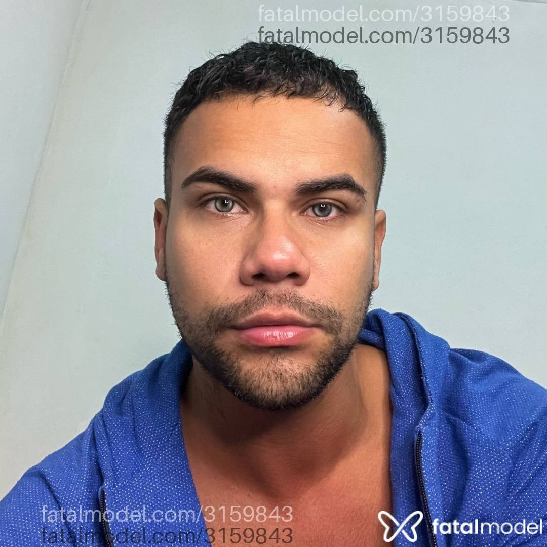 Acompanhante homem morena (o) de olhos verdes em Virtual - Henrique Cardoso