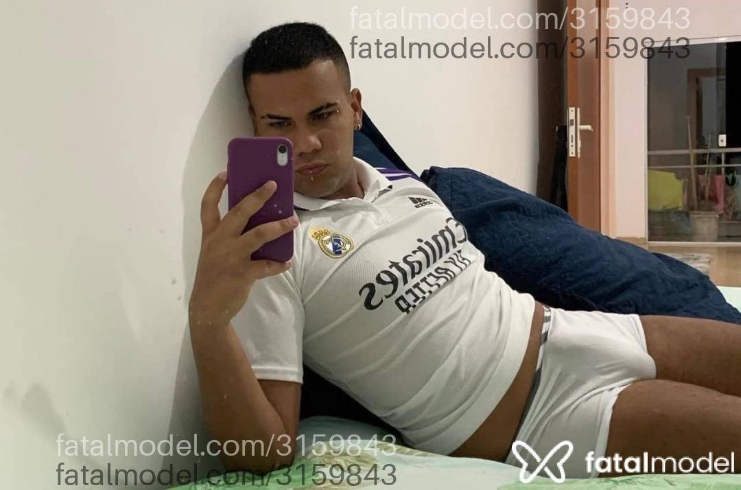 Acompanhante homem morena (o) de olhos verdes em Virtual - Henrique Cardoso