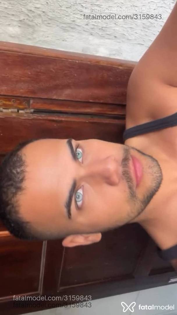 Acompanhante homem morena (o) de olhos verdes - Apollo