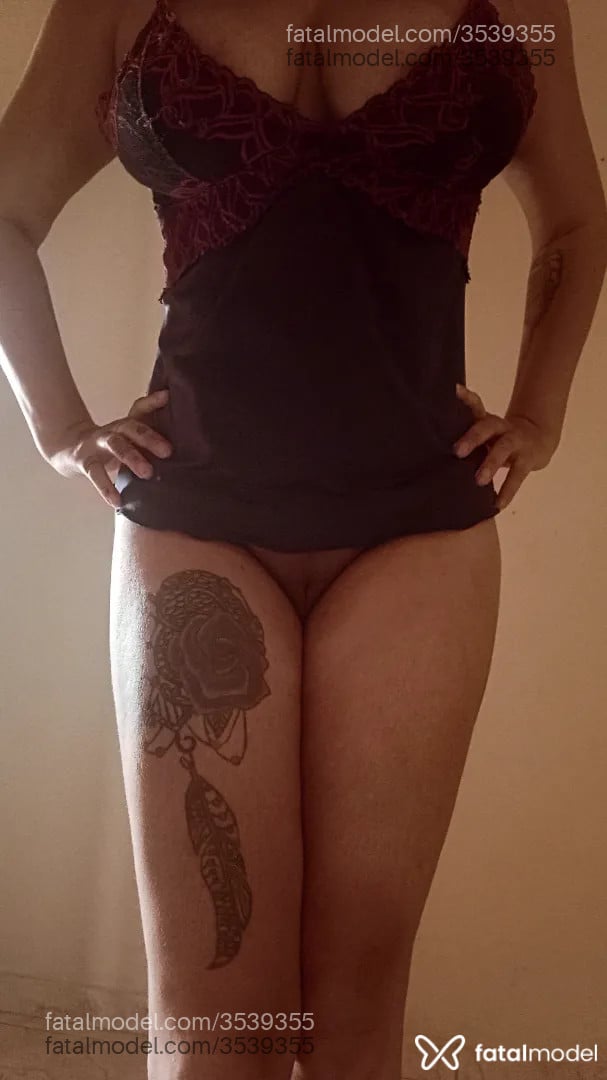 Acompanhante mulher morena (o) de olhos castanhos - Bibilinda