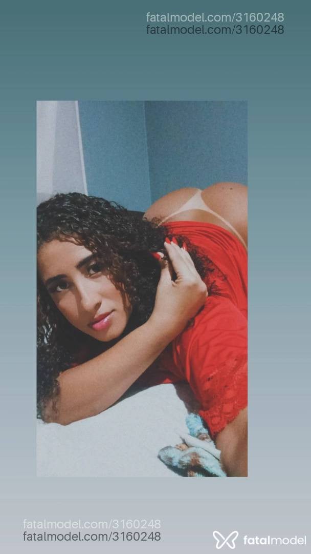 Acompanhante mulher com cabelo castanho de olhos castanhos - Camila