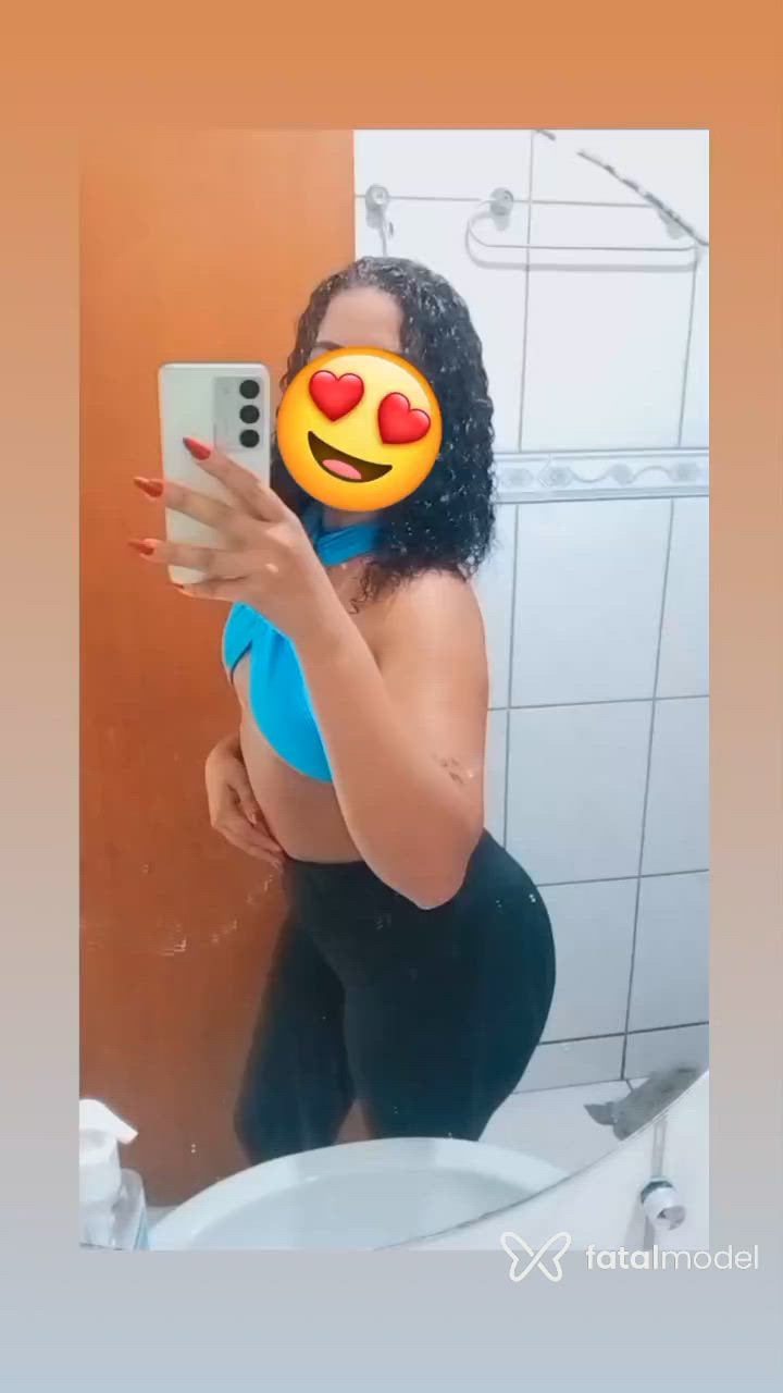 Acompanhante mulher com cabelo castanho de olhos castanhos - Camila