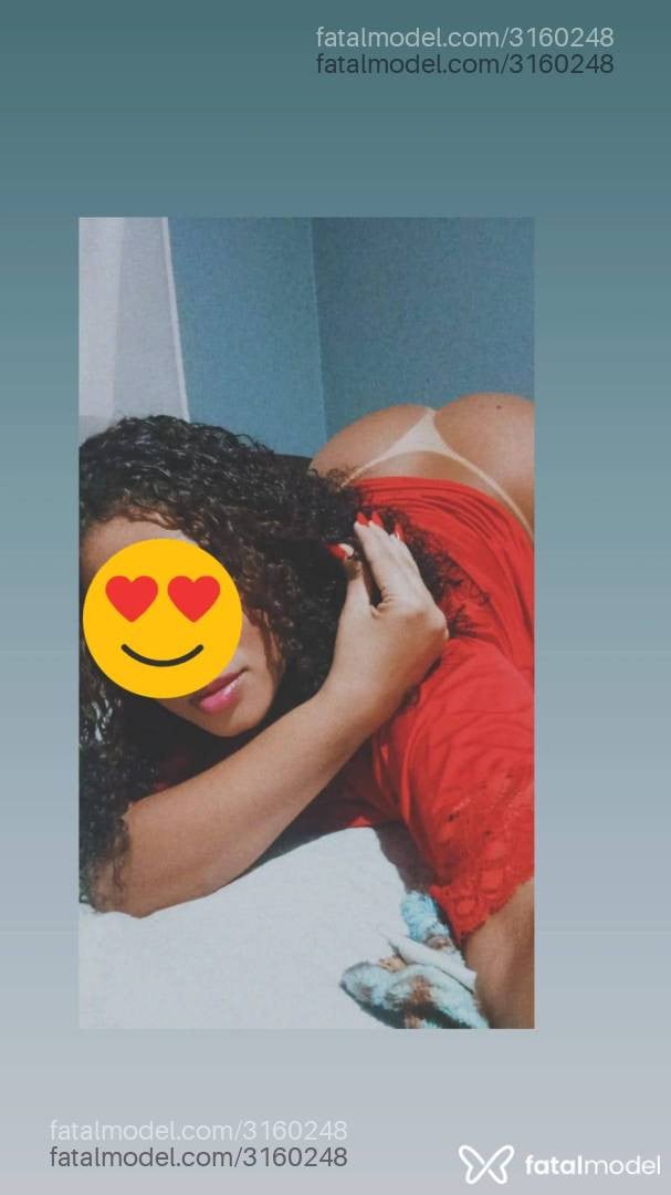 Acompanhante mulher com cabelo castanho de olhos castanhos - Camila