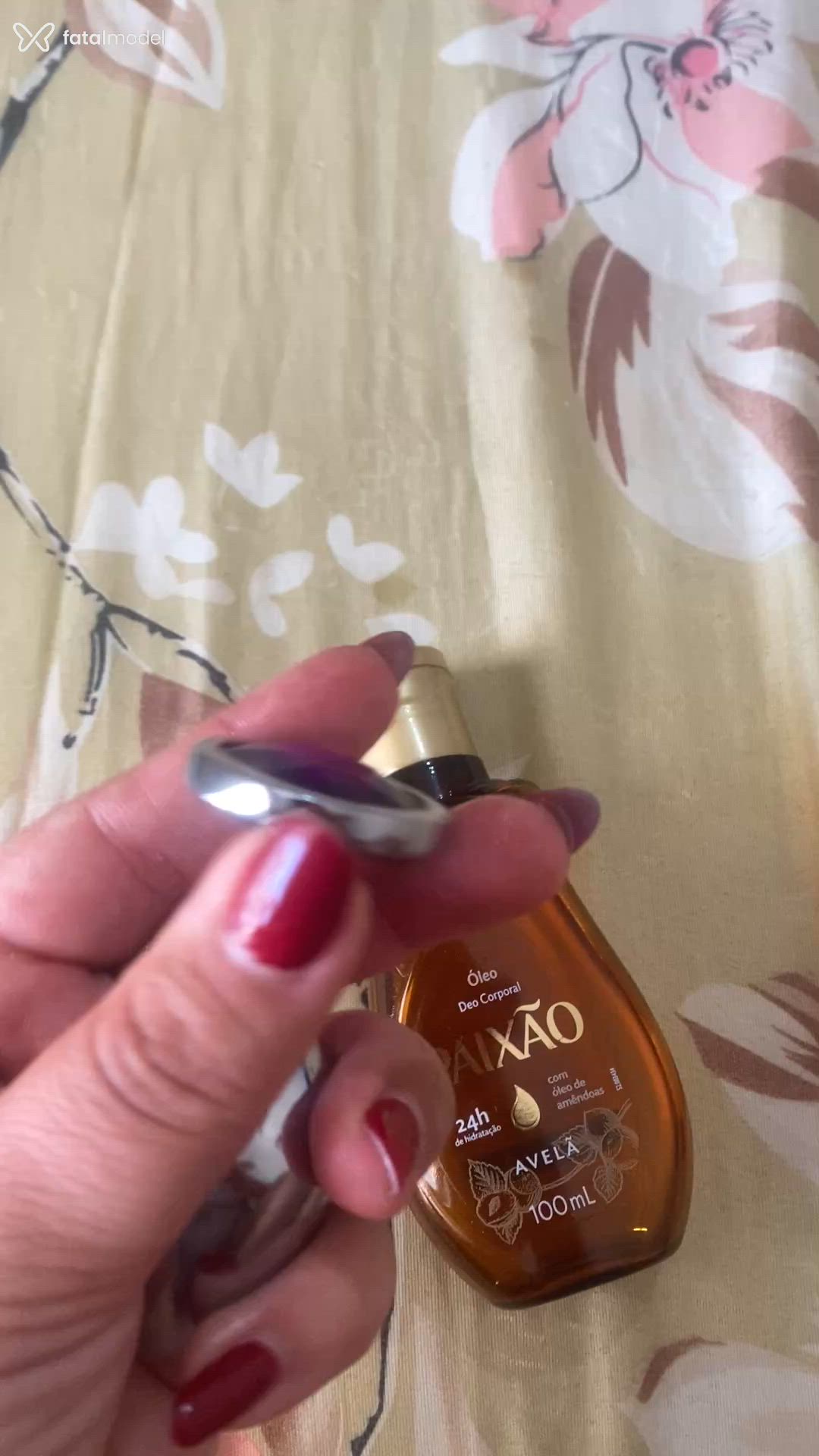 Acompanhante mulher ruiva (o) de olhos verdes - Maristella