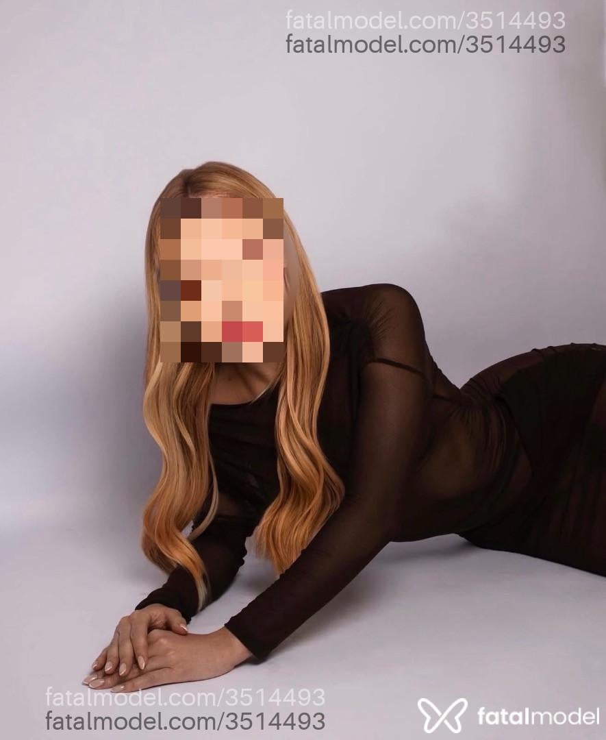 Acompanhante mulher com cabelo castanho de olhos castanhos - Cecília Ricci