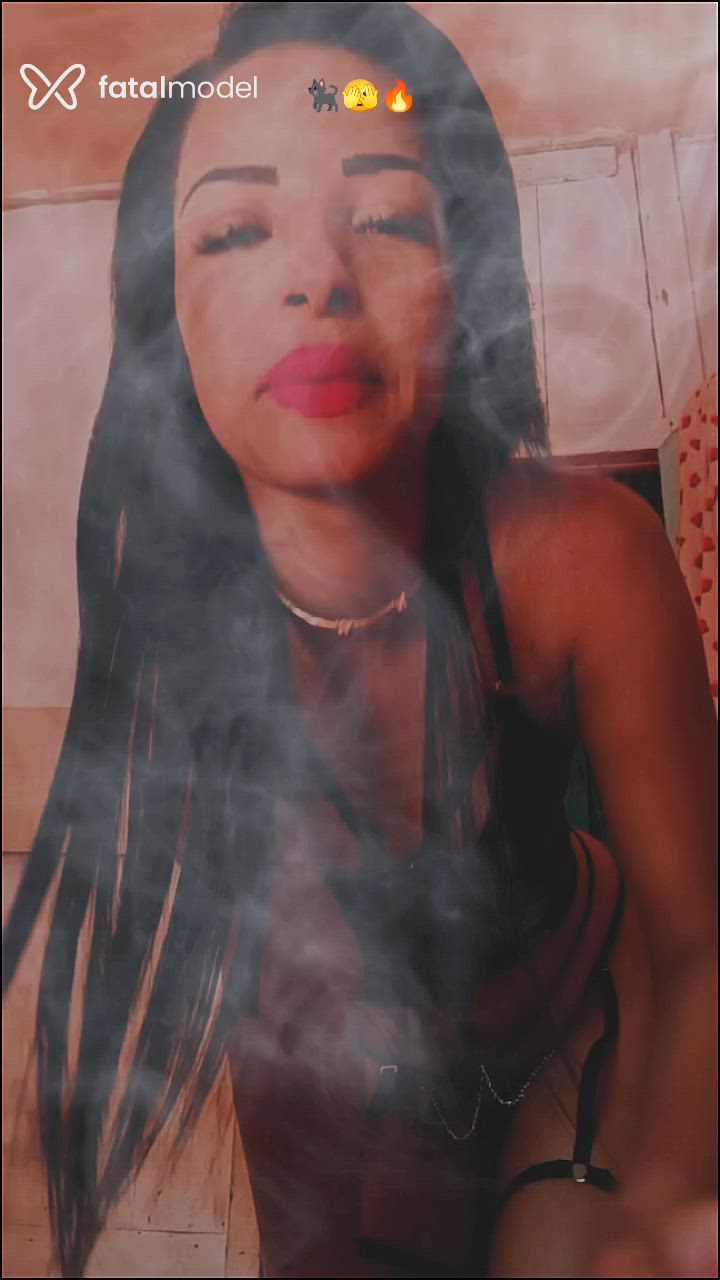 Acompanhante mulher morena (o) de olhos pretos - Deizinha Pressão Acompanhante mulher morena (o) de olhos pretos - Deizinha Pressão