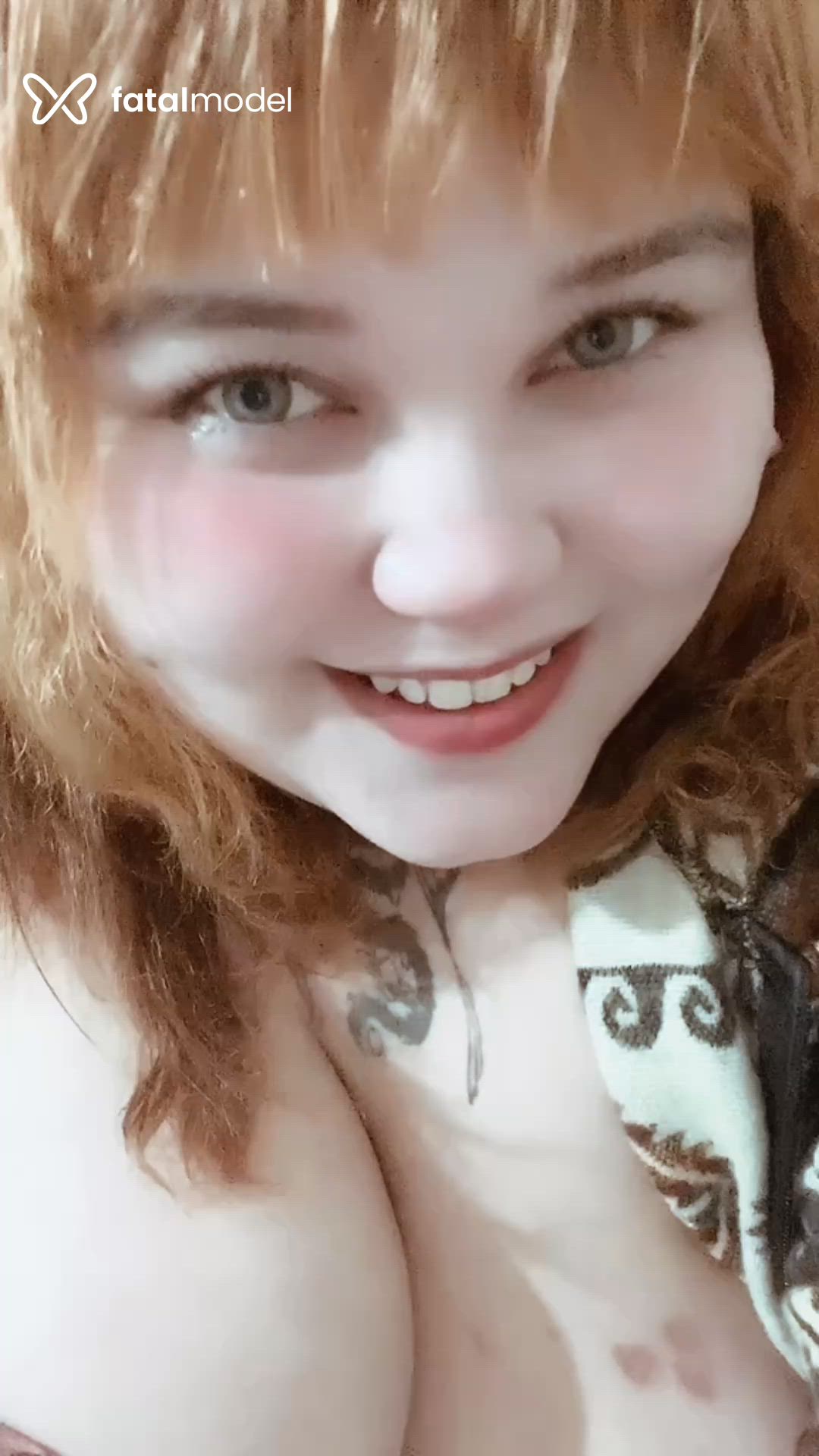 Acompanhante mulher ruiva (o) de olhos azuis - Milly Peitudarell Acompanhante mulher ruiva (o) de olhos azuis - Milly Peitudarell