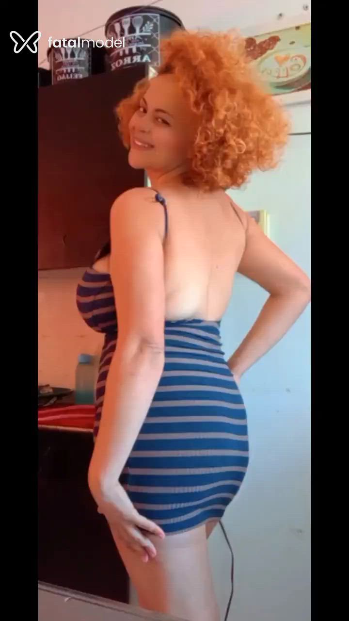 Acompanhante mulher ruiva (o) de olhos castanhos - Carolzinha