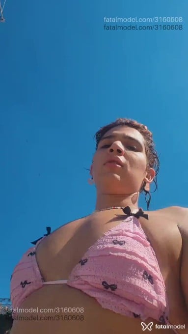 Acompanhante mulher trans com cabelo castanho de olhos castanhos em Rio de Janeiro - Alice