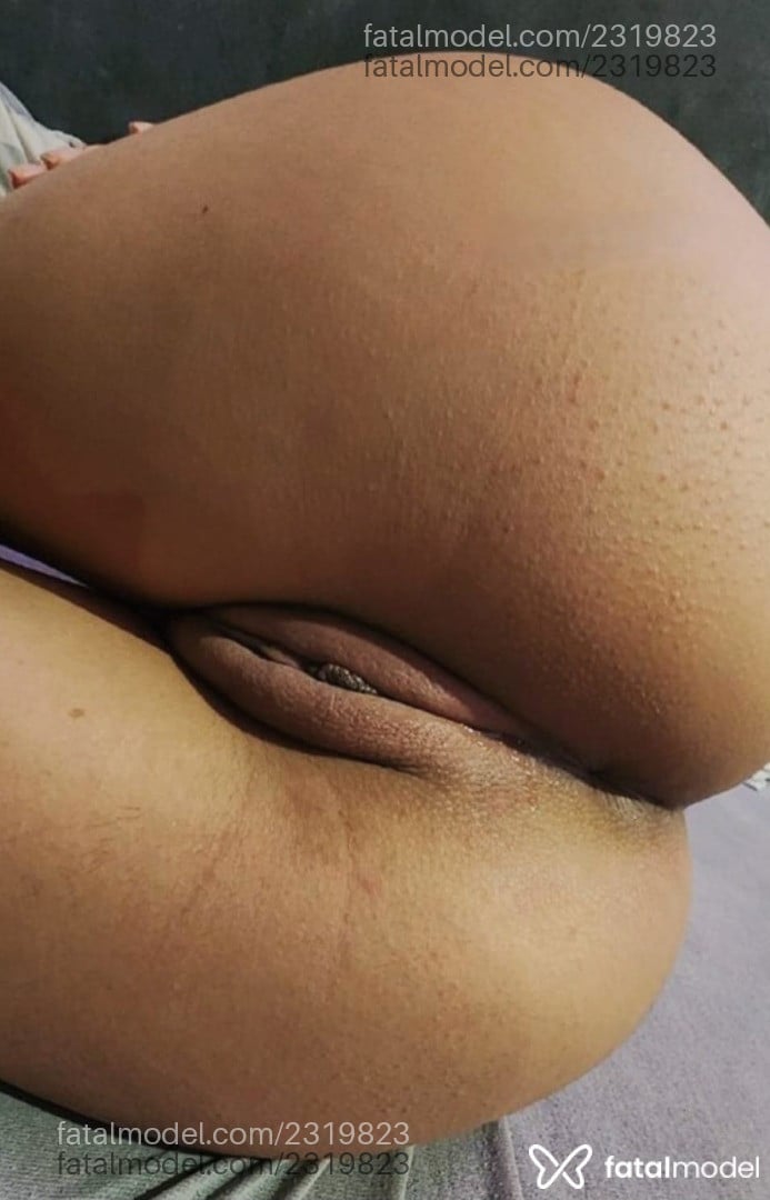 Acompanhante mulher morena (o) de olhos pretos - Gabrielly