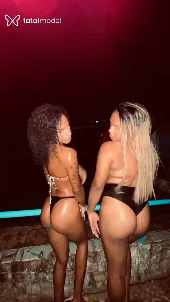 Acompanhante mulher trans com cabelo castanho de olhos castanhos - Gutierrez