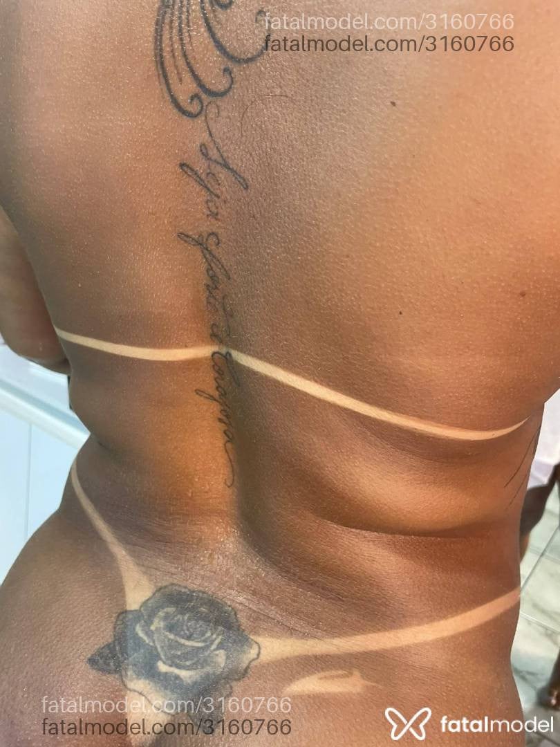 Acompanhante mulher morena (o) de olhos pretos - Cristal