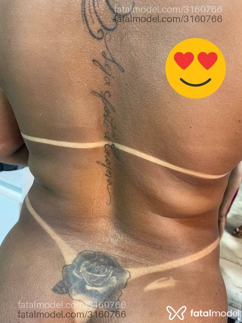 Acompanhante mulher morena (o) de olhos pretos - Cristal