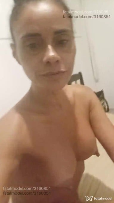 Acompanhante mulher morena (o) de olhos pretos em Porto Alegre - Ttatiana