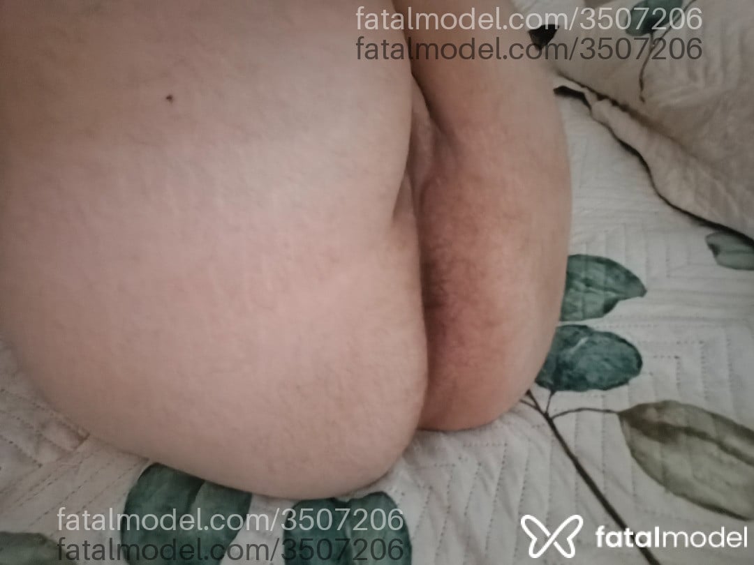 Acompanhante mulher trans com cabelo castanho de olhos castanhos - Raiana