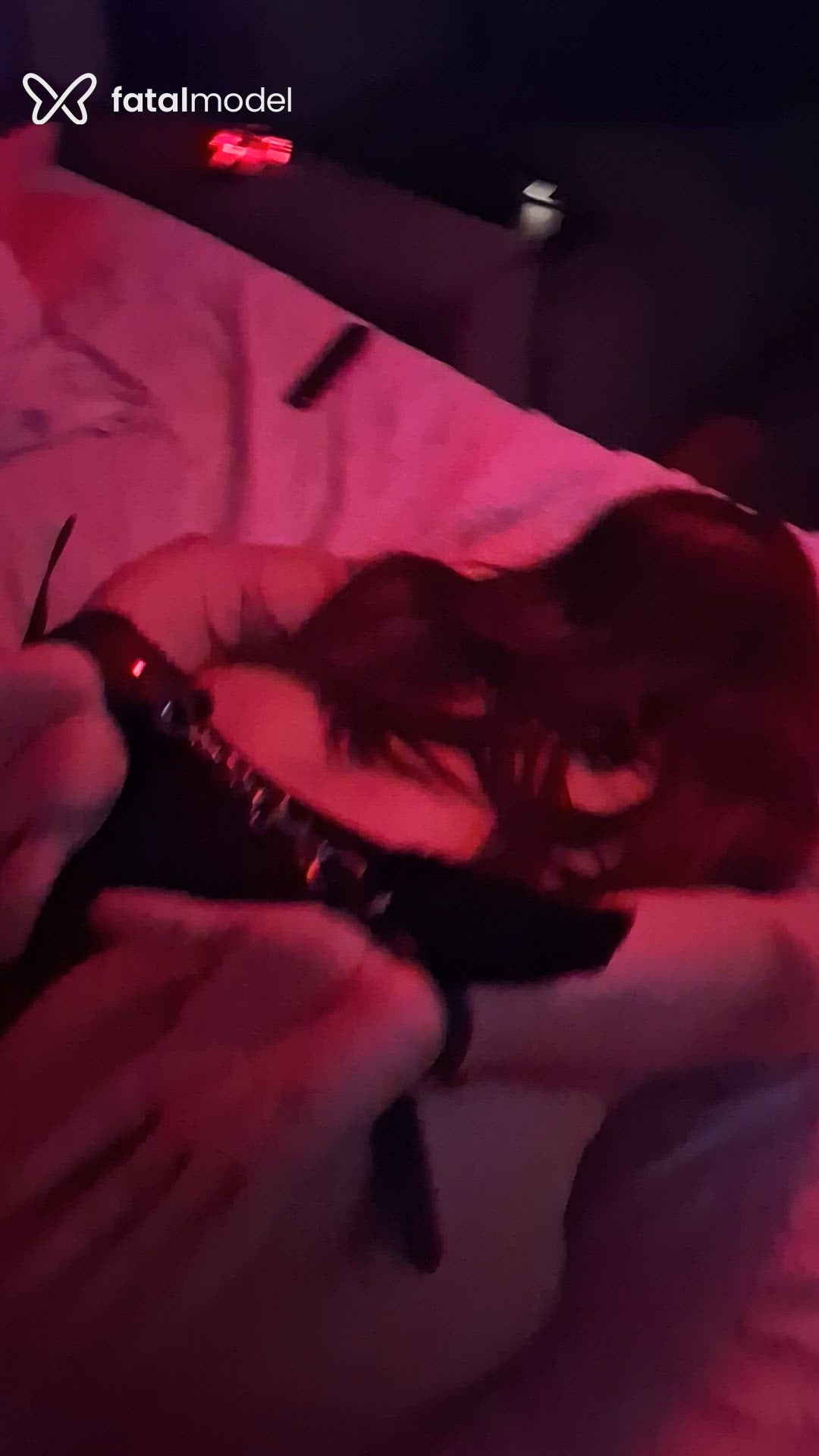 Acompanhante mulher trans ruiva (o) de olhos castanhos - Jully