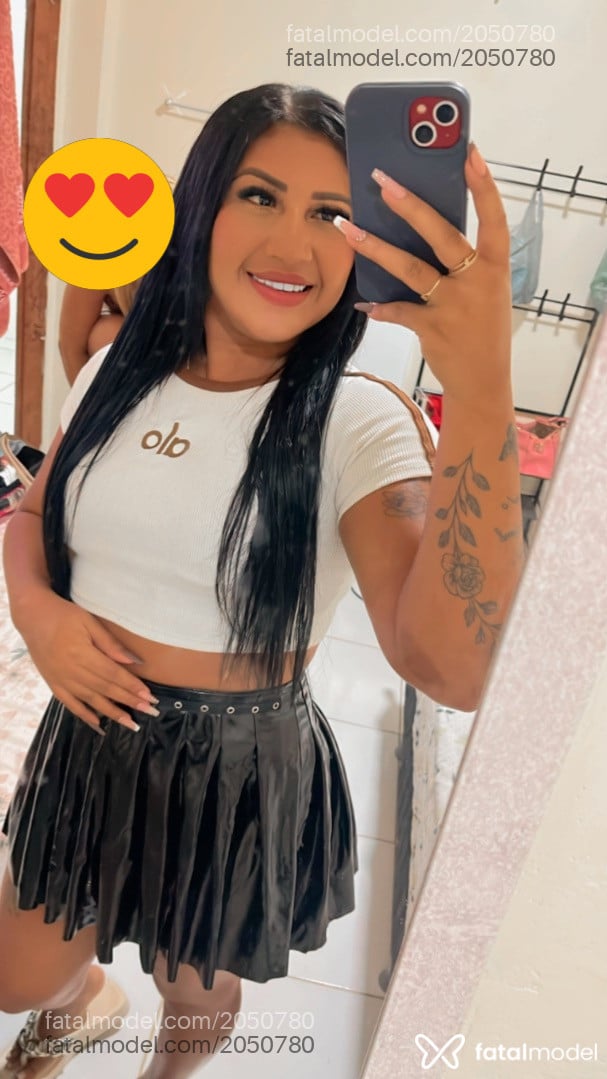 Acompanhante mulher morena (o) de olhos pretos - Pathy