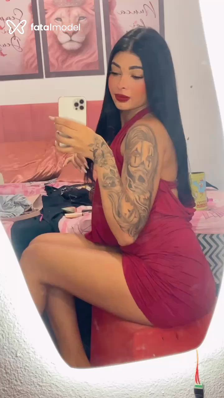 Acompanhante mulher morena (o) de olhos castanhos - Angel