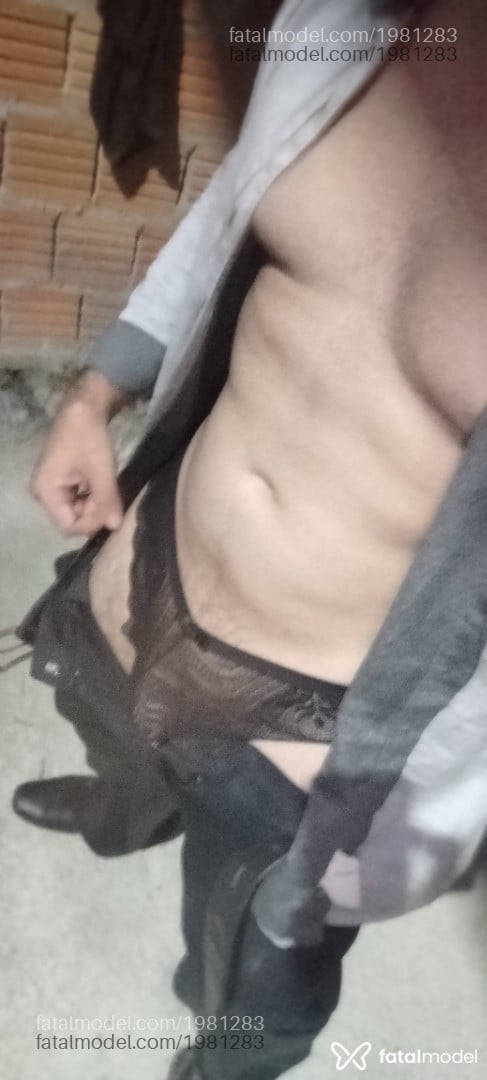 Acompanhante homem com cabelo castanho de olhos mel - Casadodiscreto