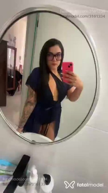 Acompanhante mulher com cabelo castanho de olhos mel em Navegantes - Naty Alves
