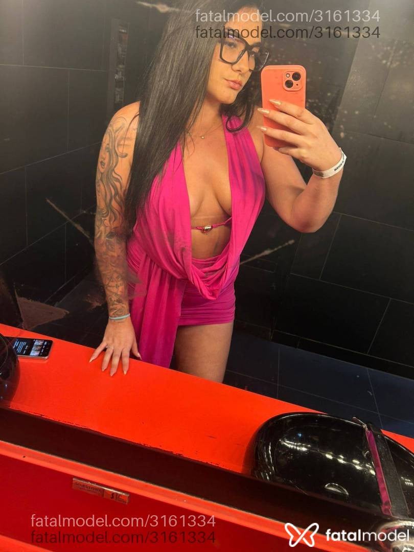 Acompanhante mulher com cabelo castanho de olhos mel em Navegantes - Naty Alves