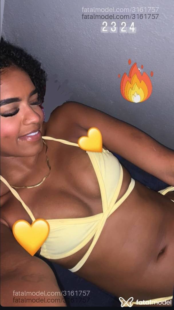 Acompanhante mulher morena (o) de olhos pretos em Rio de Janeiro Acompanhante mulher morena (o) de olhos pretos em Rio de Janeiro - Pantera