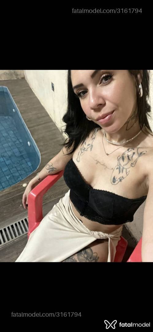 Acompanhante mulher morena (o) de olhos verdes - Mirella Castro