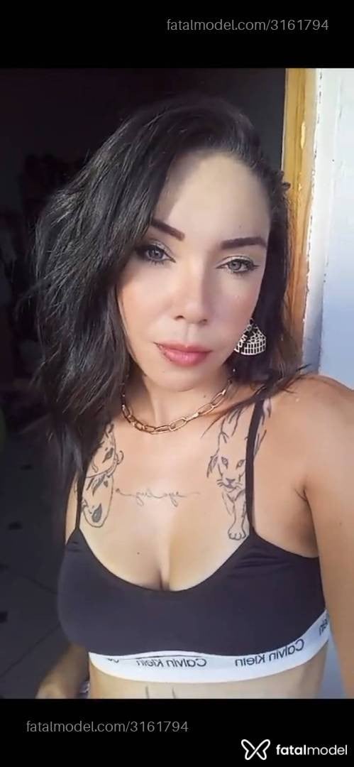 Acompanhante mulher morena (o) de olhos verdes - Mirella Castro