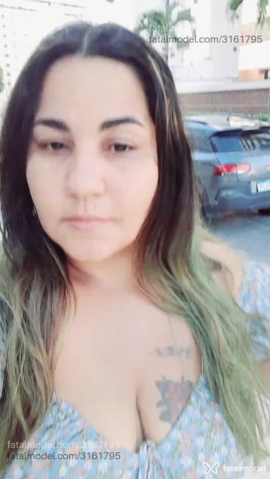 Acompanhante mulher com cabelo colorido de olhos castanhos em Maceió - Rosalia