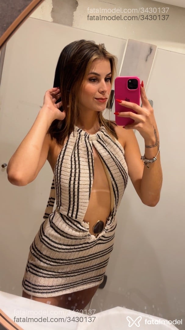 Acompanhante mulher morena (o) de olhos castanhos - Ary Lima
