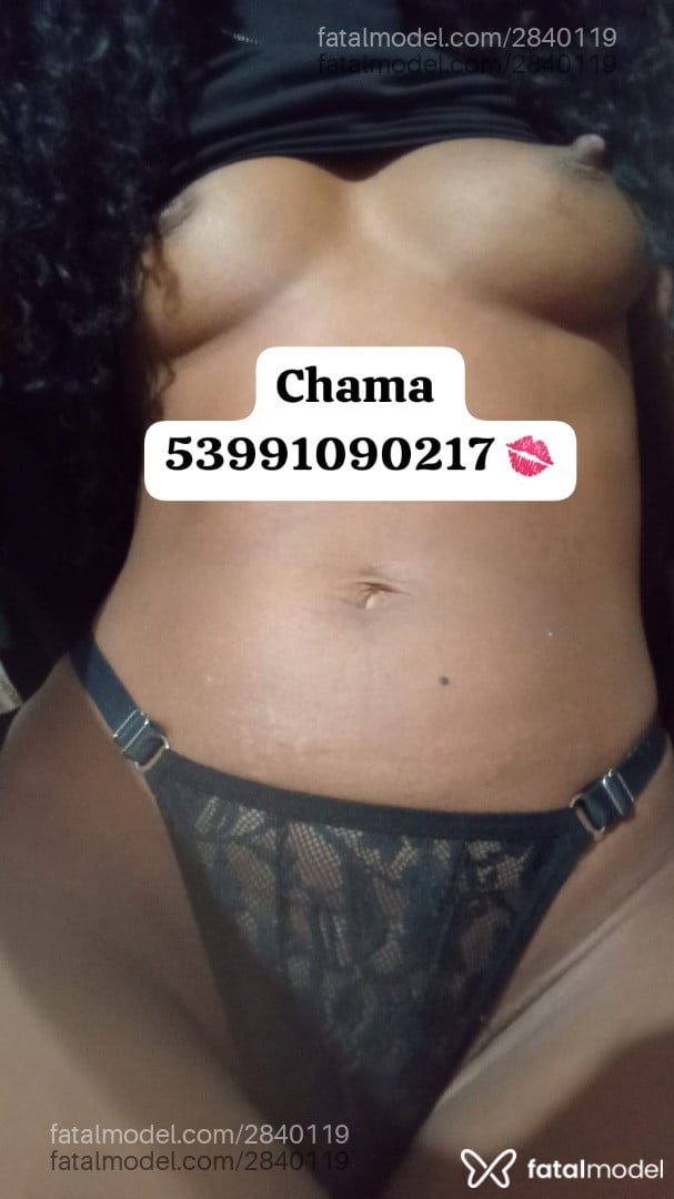 Acompanhante mulher morena (o) de olhos pretos - Lusafadex