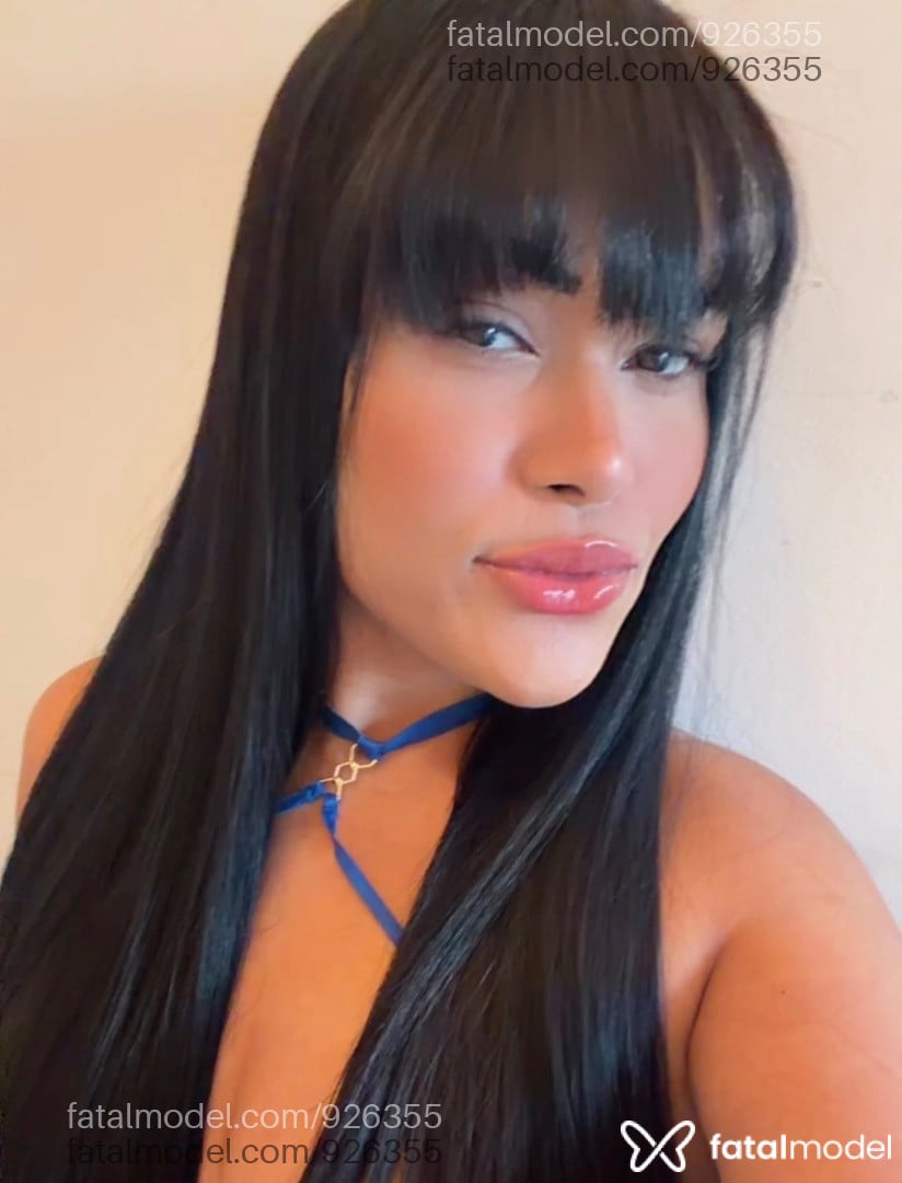 Acompanhante mulher morena (o) de olhos pretos - Pietra Carvalho