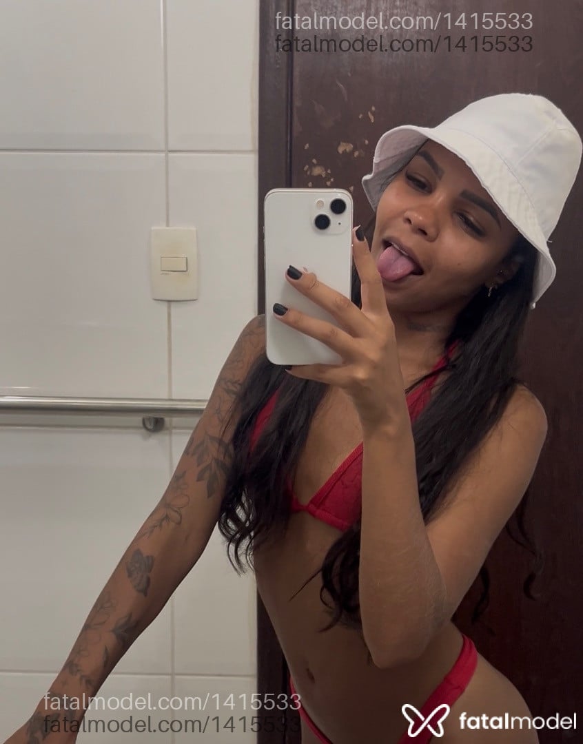 Acompanhante mulher morena (o) de olhos pretos - Laysla Silva