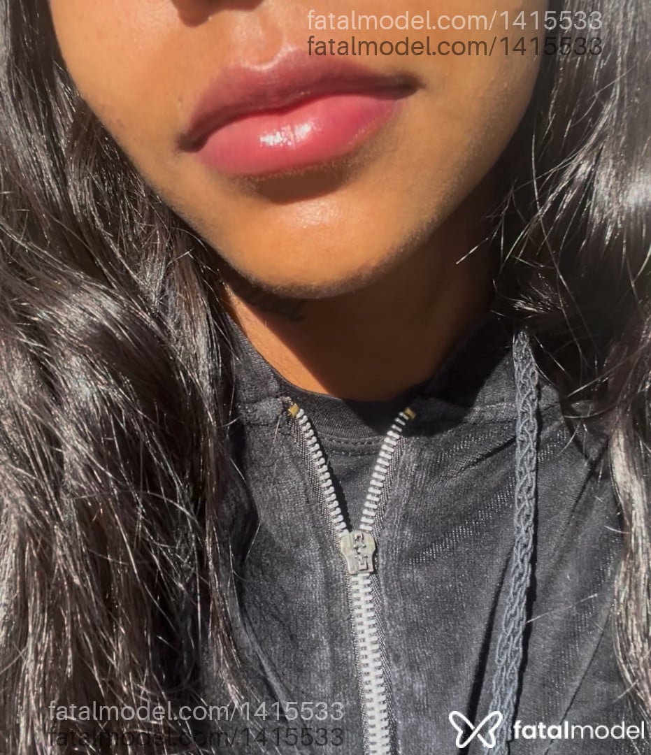 Acompanhante mulher morena (o) de olhos pretos - Laysla Silva