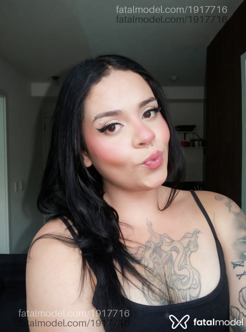 Acompanhante mulher trans morena (o) de olhos castanhos - Gabriella Monteiro