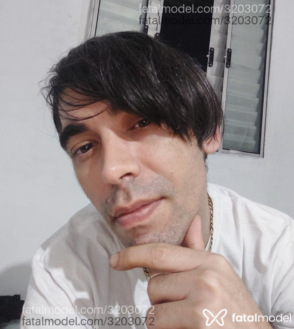 Acompanhante homem morena (o) de olhos mel - Icaro
