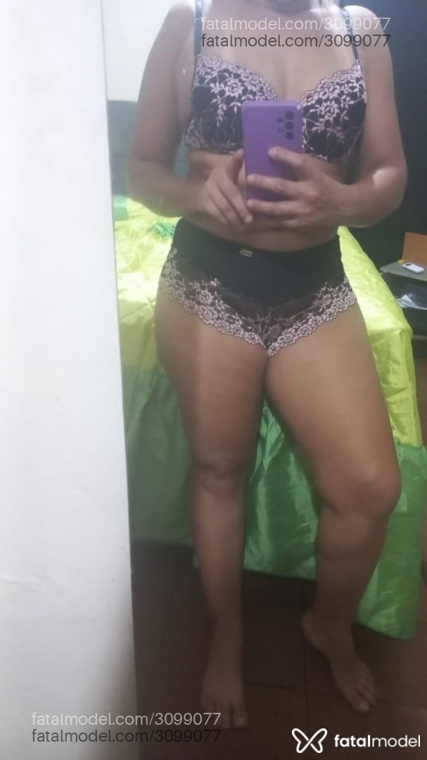 Acompanhante mulher morena (o) de olhos pretos - Gabriellle