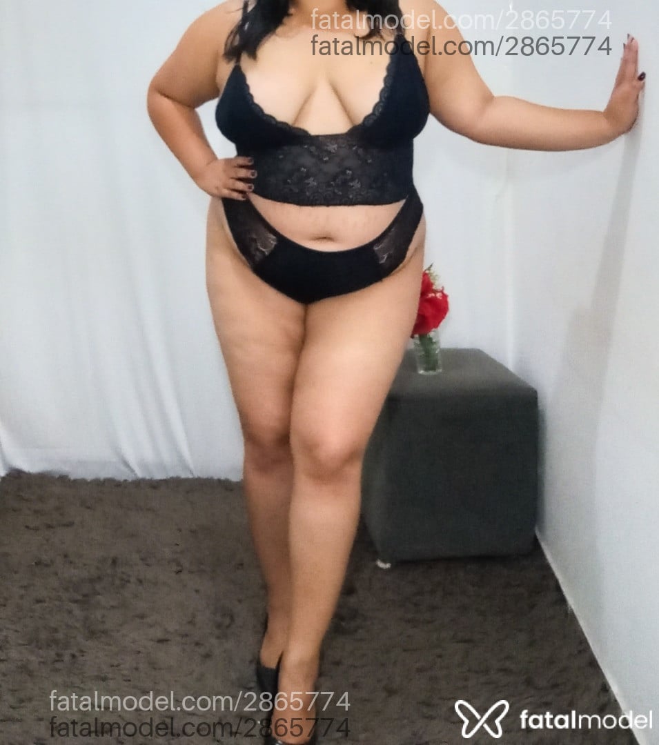 Acompanhante mulher morena (o) de olhos castanhos - Rafaela Santos