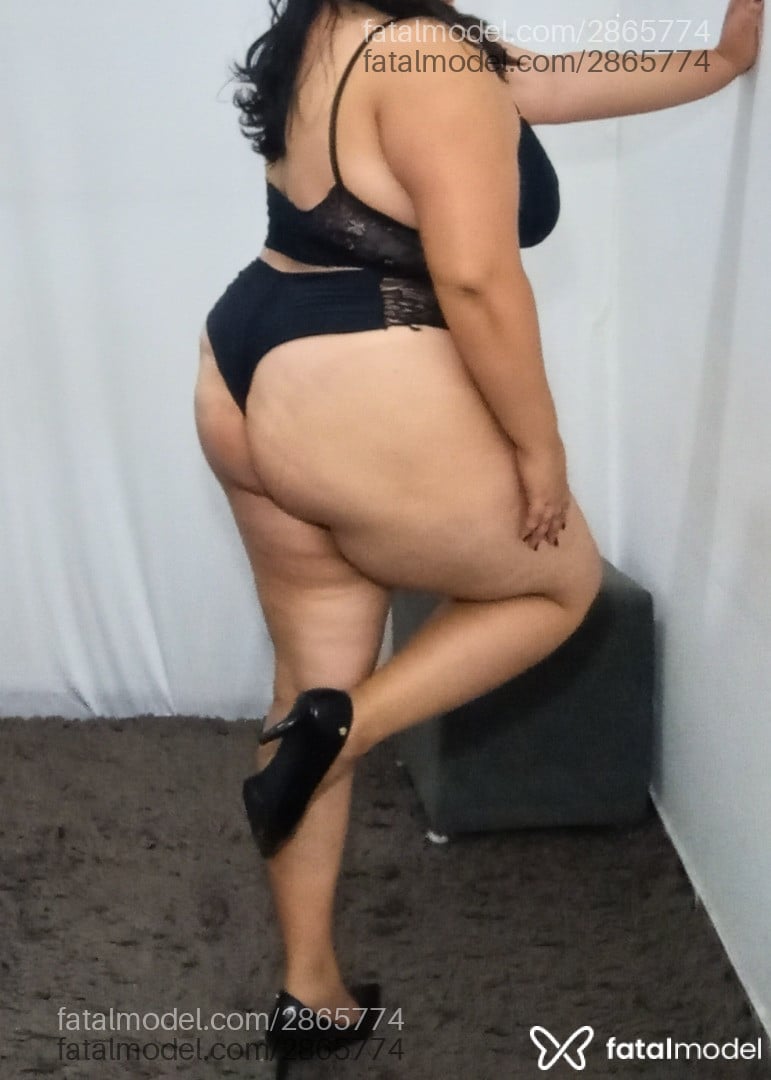 Acompanhante mulher morena (o) de olhos castanhos - Rafaela Santos