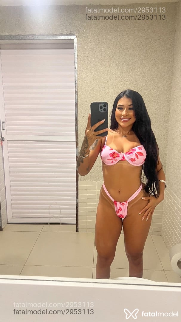 Acompanhante mulher morena (o) de olhos castanhos - Aylla Muniz