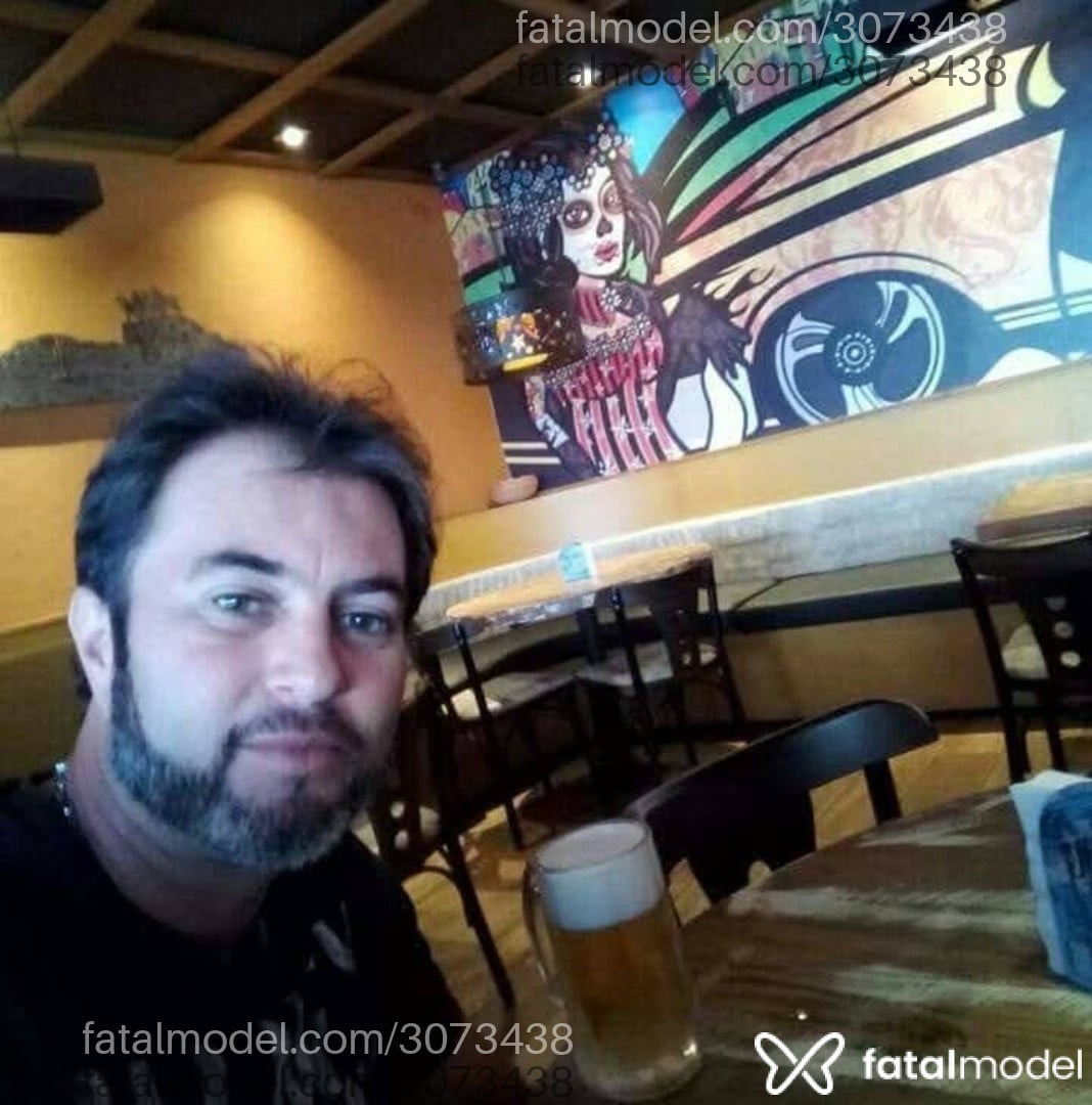 Acompanhante homem morena (o) de olhos verdes - Nan Acompanhante homem morena (o) de olhos verdes - Nan