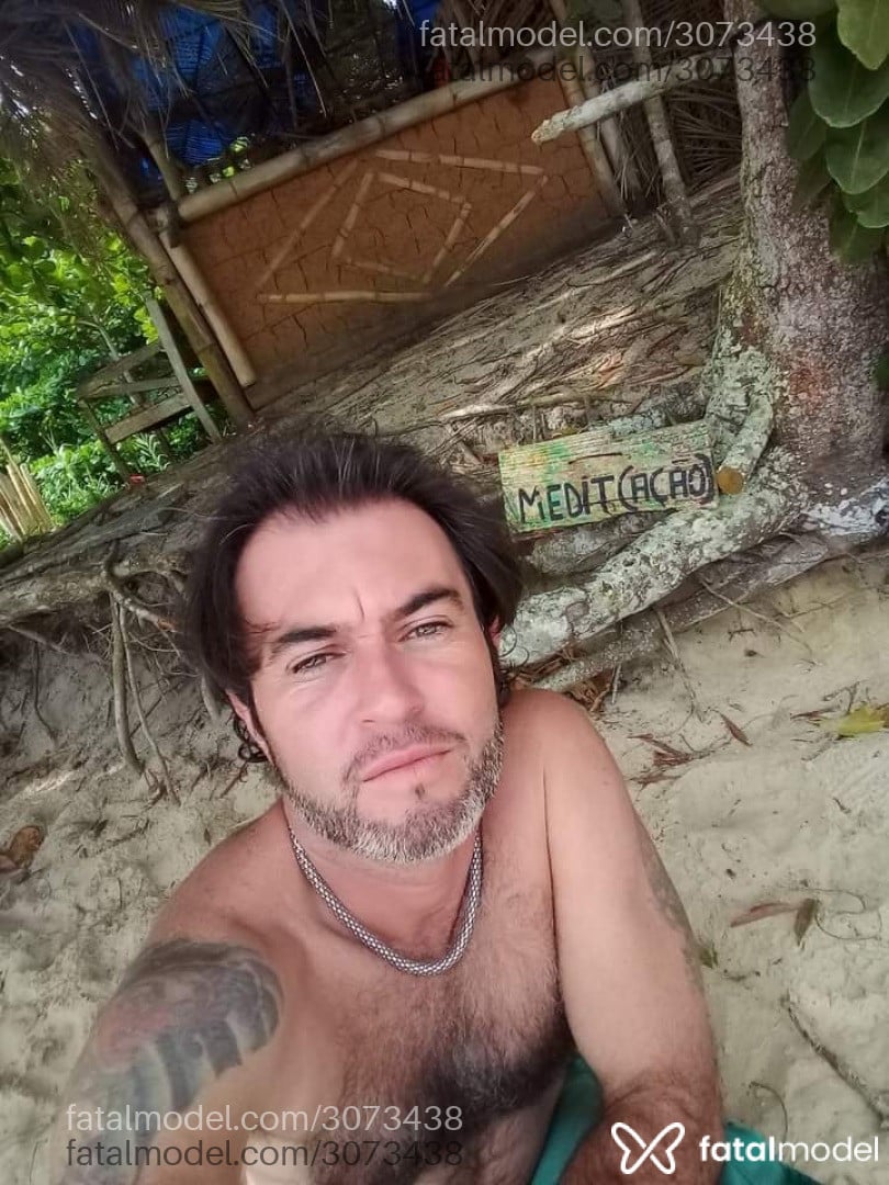 Acompanhante homem morena (o) de olhos verdes - Nan Acompanhante homem morena (o) de olhos verdes - Nan