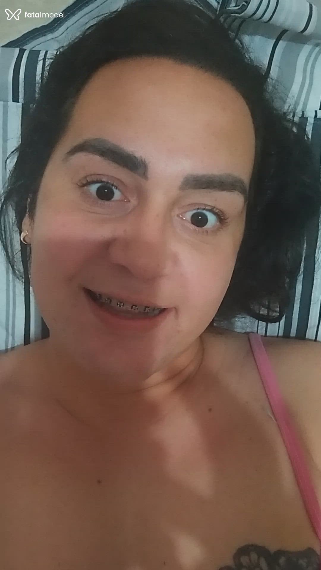 Acompanhante mulher trans morena (o) de olhos castanhos - Larissa Alves