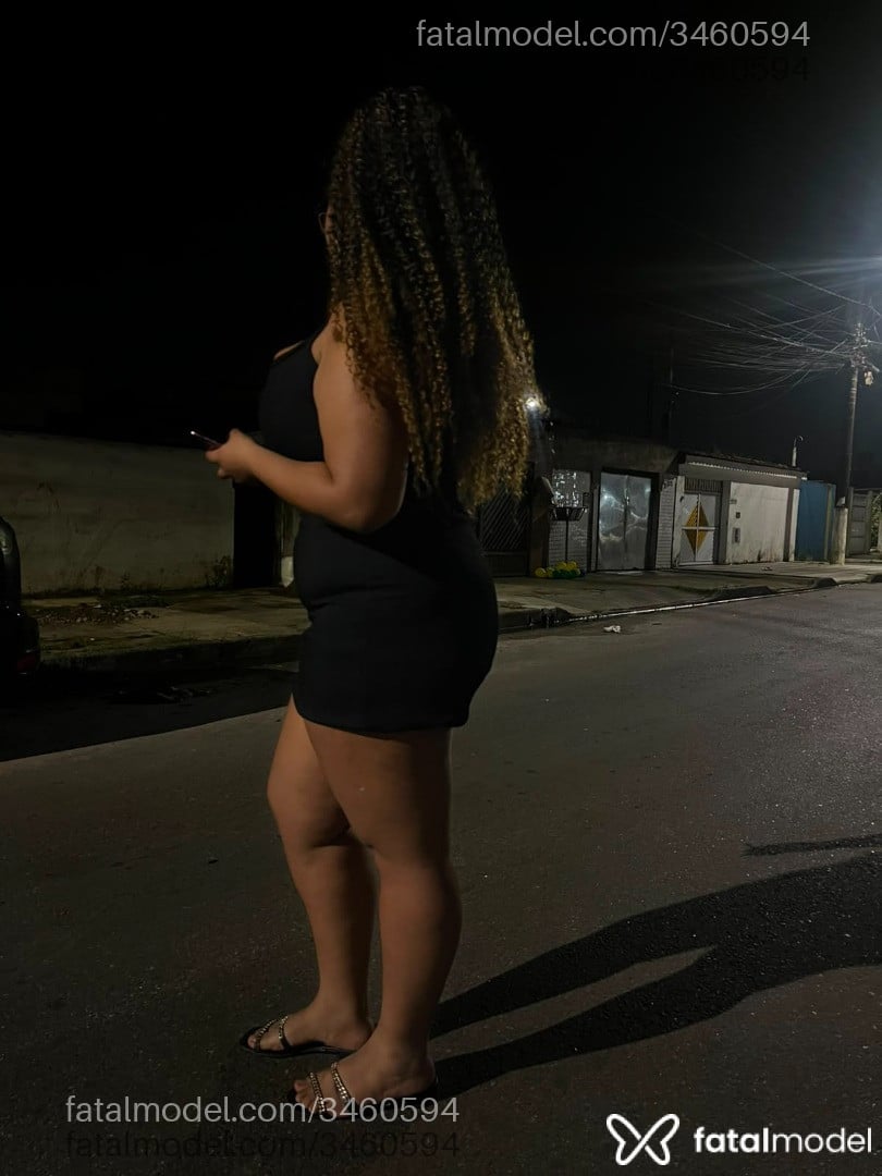 Acompanhante mulher morena (o) de olhos castanhos - nic Acompanhante mulher morena (o) de olhos castanhos - nic