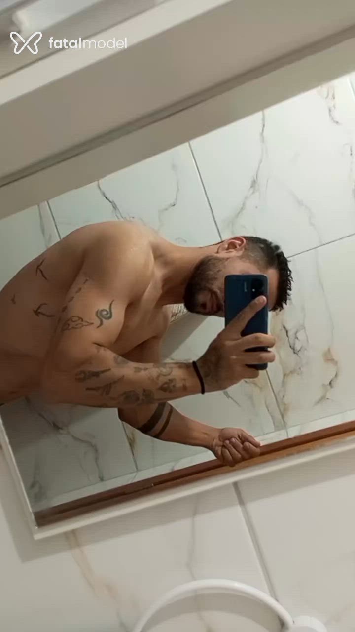 Acompanhante homem com cabelo castanho de olhos castanhos - Jonas Silva Acompanhante homem com cabelo castanho de olhos castanhos - Jonas Silva